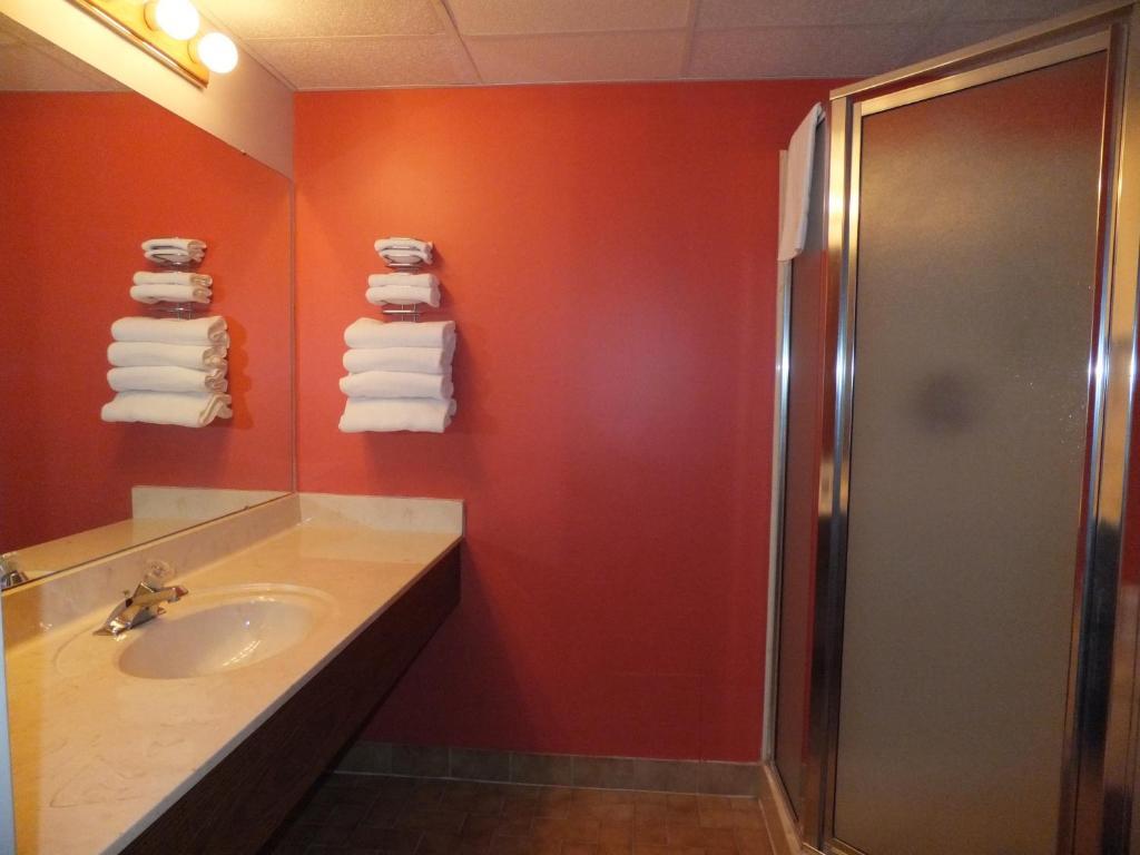 Ivy Rose Motor Inn Windsor Buitenkant foto