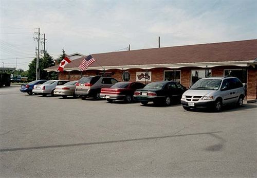 Ivy Rose Motor Inn Windsor Buitenkant foto
